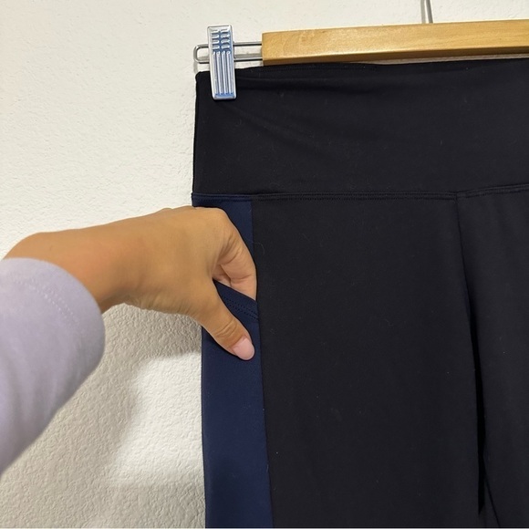 Tommy John Go Anywhere Side Pockets Leggings Black Navy Side Stripe Size M Women - Picture 10 of 10